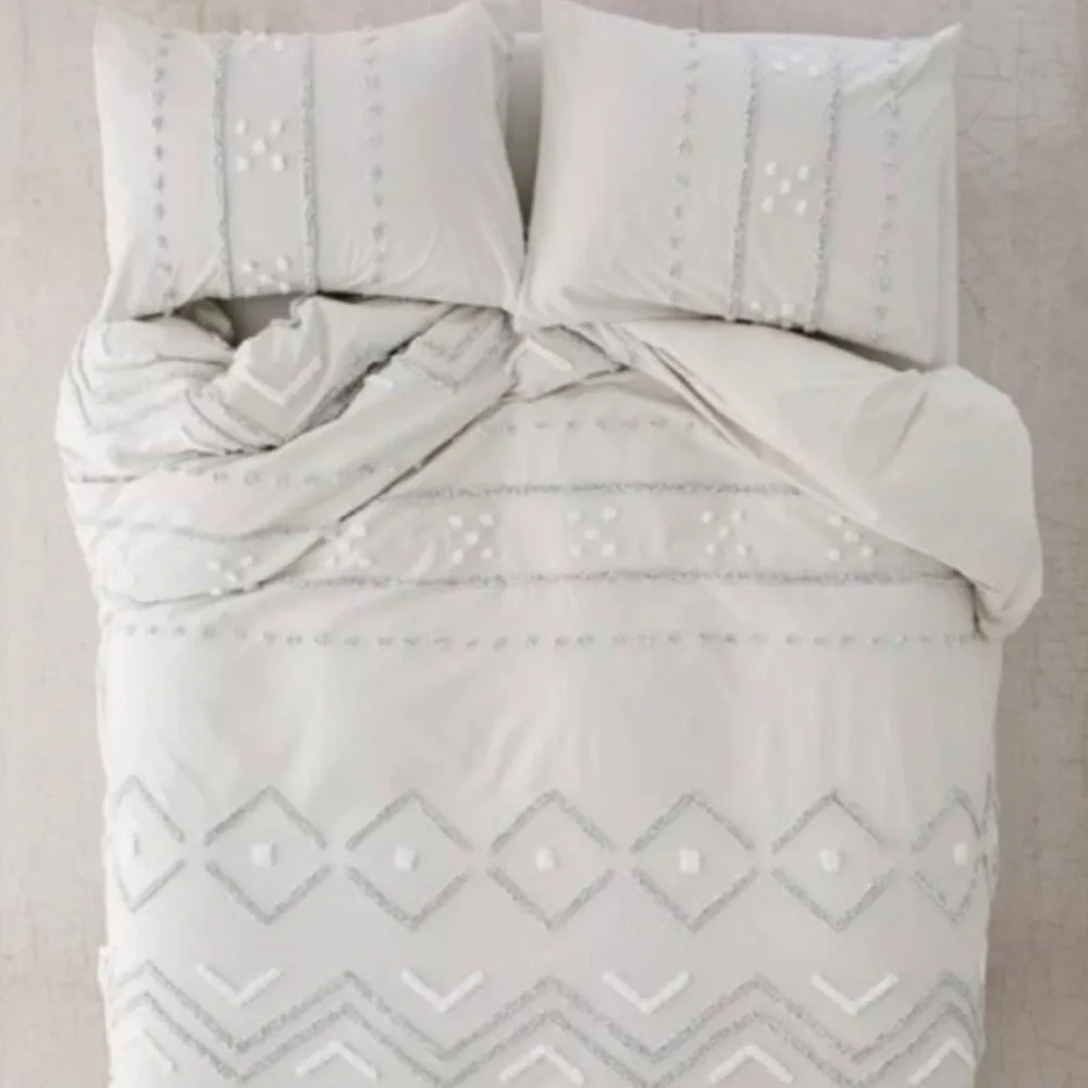 Urban Outfitters geo tufted